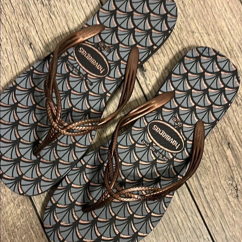 Havaianas Gray and Copper Flip Flops - Picture 8 of 9